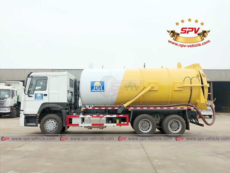 18,000 Litres Vacuum Tanker Sinotruk - LS